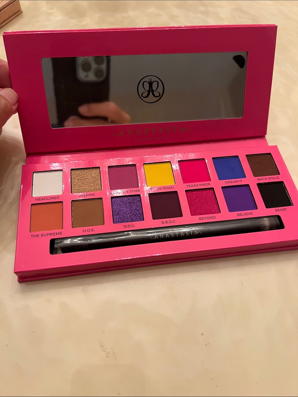 Anastasia Beverly Hills Alyssa Edwards Eyeshadow Palette - Bright Pink - Picture 2 of 4